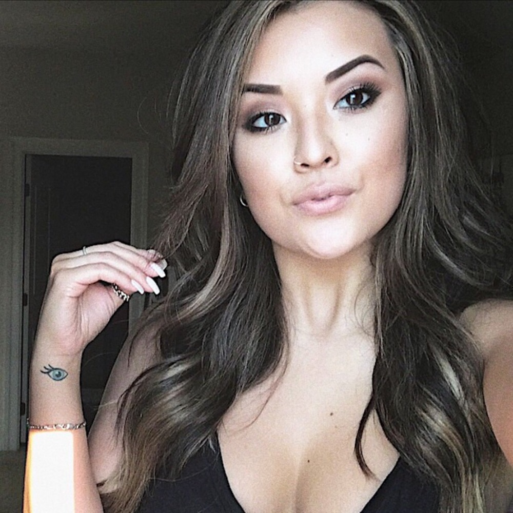 Meet your Posher, Marisa